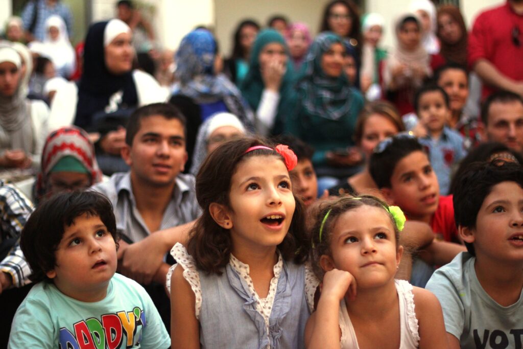 A Young Audience is Amazed at a Hakaya 2013 Performance